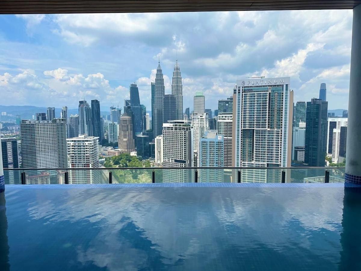 Skyline Infinity Pool- Klcc Studio-best For Couples And Travellers *