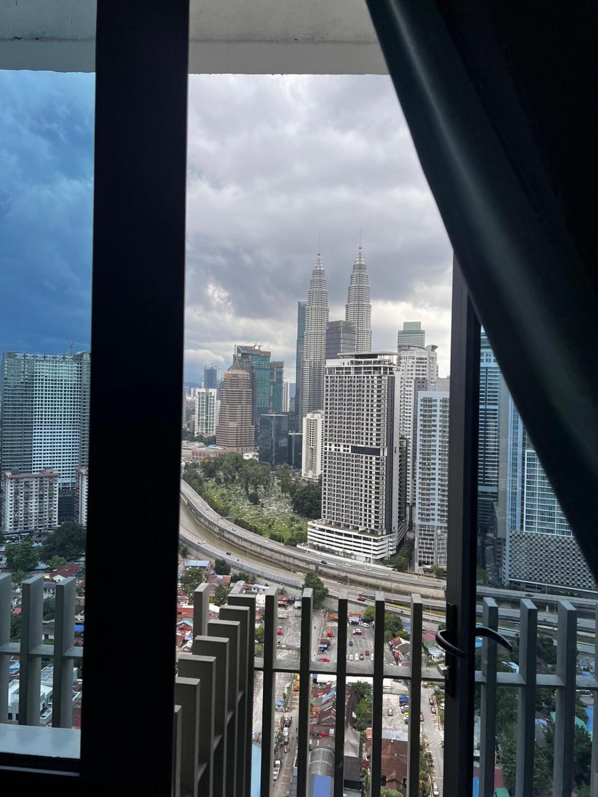 Pangsapuri Skyline Infinity Pool- Klcc Studio-best For Couples And Travellers Kuala Lumpur