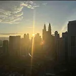 Skyline Infinity Pool- Klcc Studio-Best For Couples And Travellers