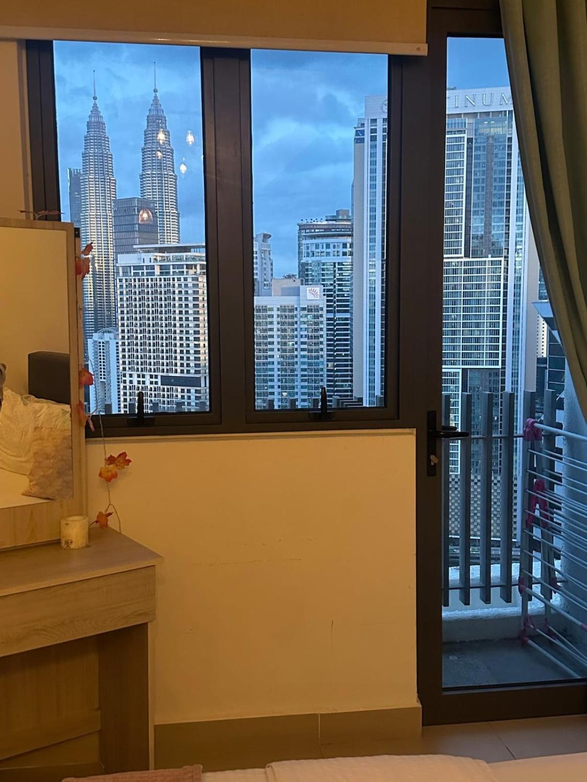 Skyline Infinity Pool- Klcc Studio-best For Couples And Travellers Apartment Kuala Lumpur