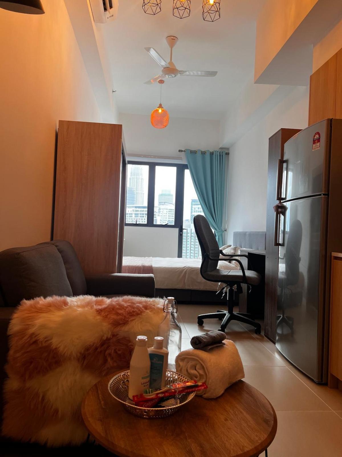 Skyline Infinity Pool- Klcc Studio-best For Couples And Travellers Apartment *